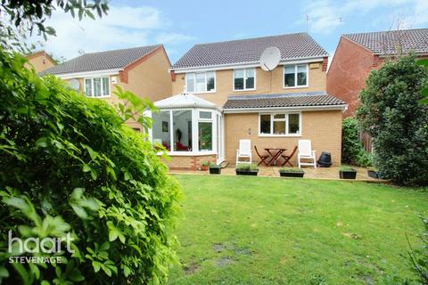 71 Sparrow Drive, Stevenage, SG2 9FB