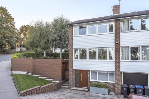 1 Stambourne Way, London, SE19 2PY