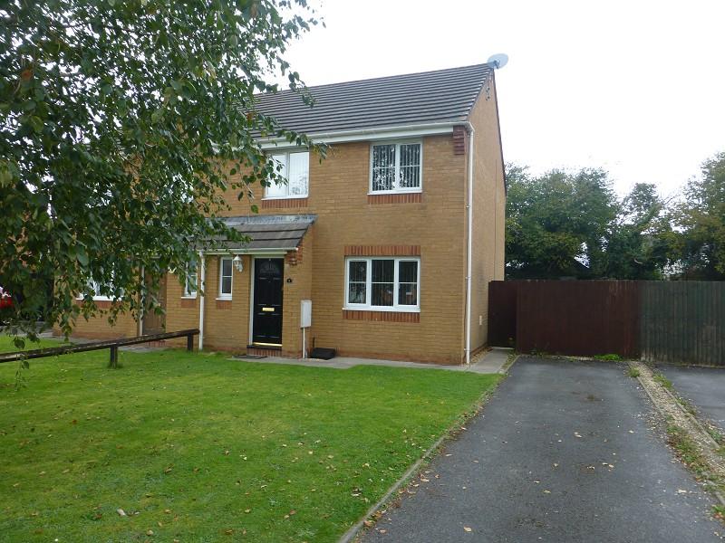 Carregamman, Ammanford, Carmarthenshire. 3 bed semidetached house £