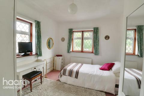 37 High Beeches, Orpington, BR6 6EE