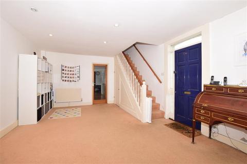 Avondale Dorking Road, Tadworth, KT20 5SA