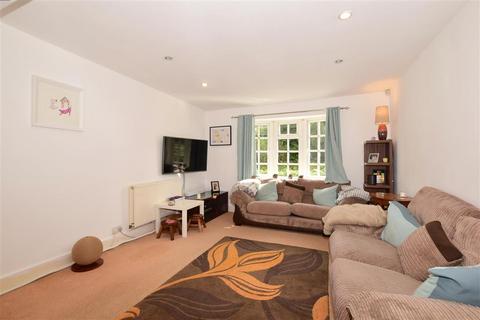 Avondale Dorking Road, Tadworth, KT20 5SA