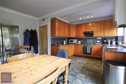 2 Thornley Lane, Grotton, Oldham, OL4 5RP