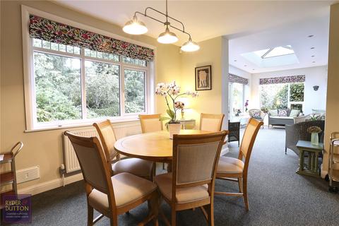 Highfield North Rise, Greenfield, Oldham, OL3 7ED
