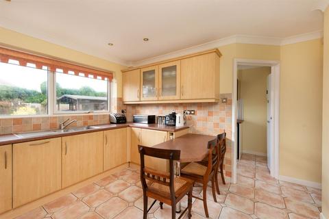 6 Anna Park, Birchington, CT7 9LP
