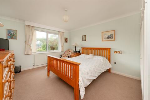 6 Anna Park, Birchington, CT7 9LP