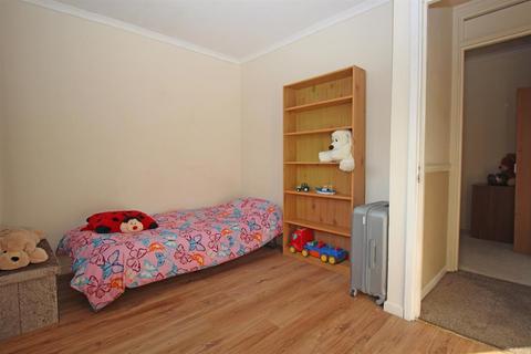 205 Ascot Crescent, Stevenage, SG1 5SY