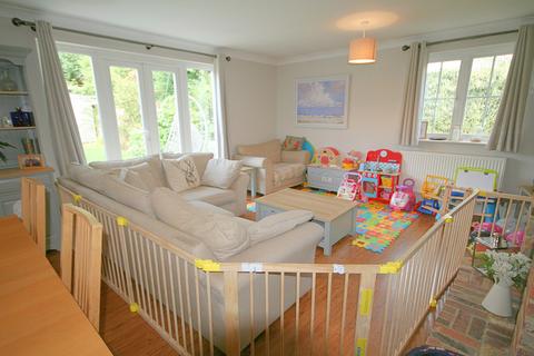 Santa Rosa Guildford Road, Loxwood, Billingshurst, RH14 0SF