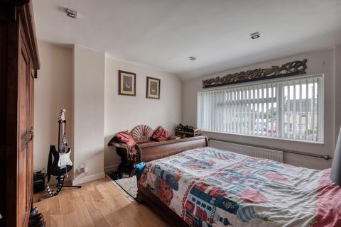 13 Crown Meadow, Lower Broadheath, Worcester, WR2 6QJ