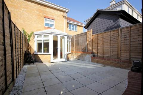 36 Fallow Crescent, Hedge End, Southampton, SO30 2QG