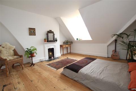 27 Alexandra Road, Gloucester, GL1 3DR