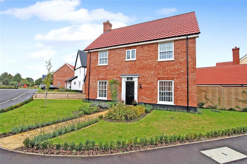 Broomefield Road, Stoke Holy Cross, Norwich, Norfolk, NR14 3 bed detached house £375,000