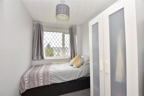 56 Cliffe Park Crescent, Leeds, LS12 4XB