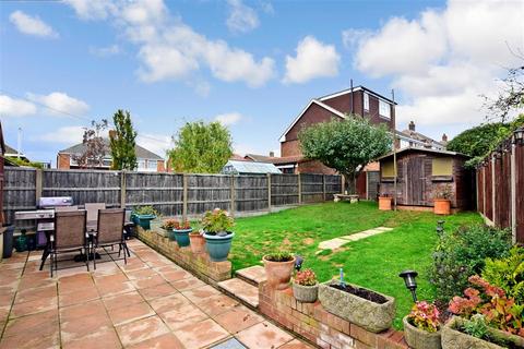 68 Weardale Avenue, Dartford, DA2 6LE