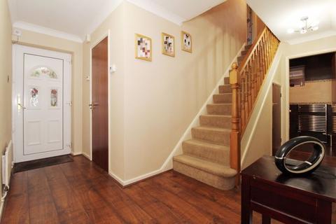 2 Cricket Close, Walsall, WS5 3PU