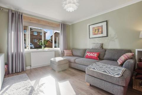 15 Birchend Drive, Glasgow, G21 2BL