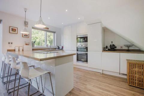 15 Birchend Drive, Glasgow, G21 2BL