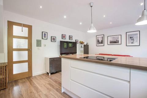 15 Birchend Drive, Glasgow, G21 2BL