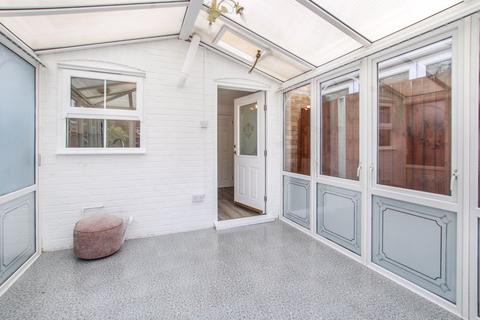7 Groves Close, South Ockendon, RM15 5QQ