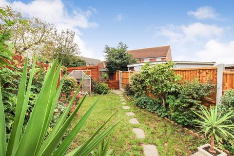 7 Groves Close, South Ockendon, RM15 5QQ