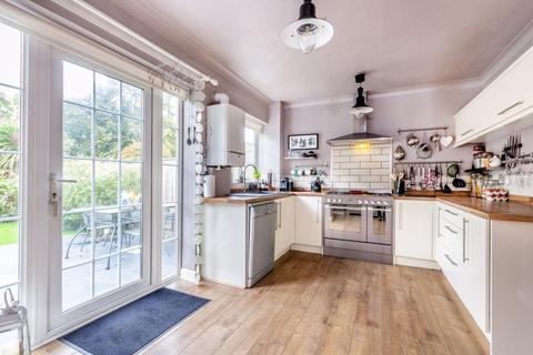 1 Elgal Close, Orpington, BR6 7BE