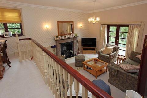 10 Cherry Tree Hill, Coalbrookdale, Telford, TF8 7EF