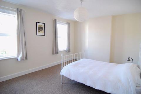 107 Oxford Road, Gloucester, GL1 3EE