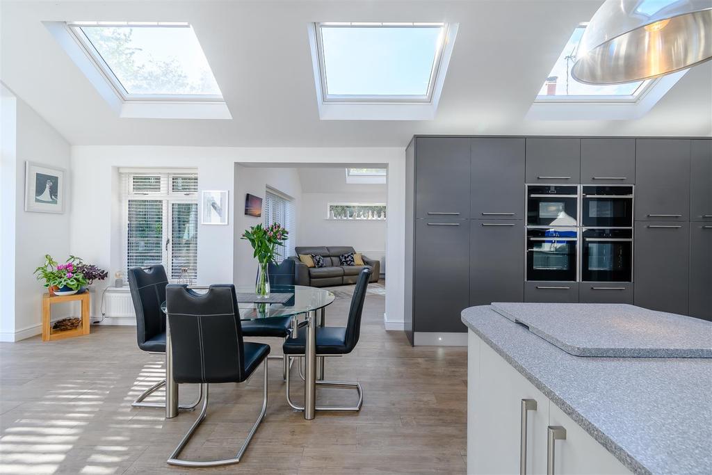 8436547-interior08.jpg