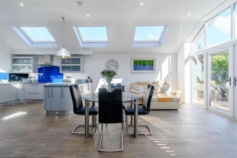 Carraig Earls Common Road, Stock Green, Redditch, B96 6SY