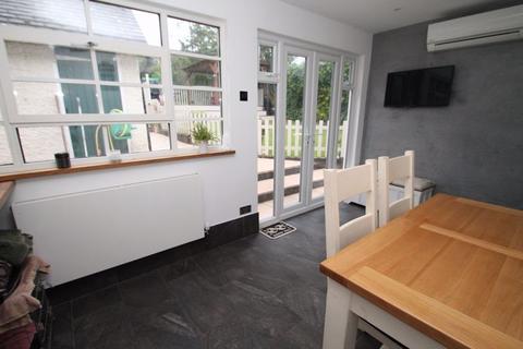 74 Castle Hill Road, Totternhoe, Dunstable, LU6 1QG