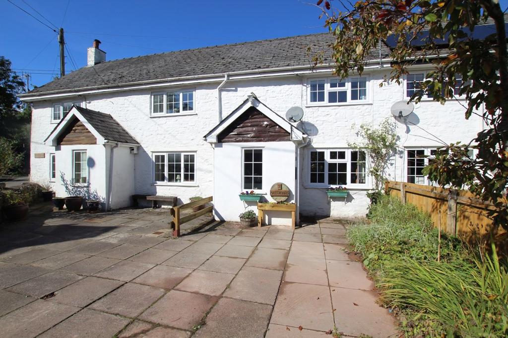 Pentrefelin, Sennybridge, Brecon, LD3 2 bed cottage for sale £154,500