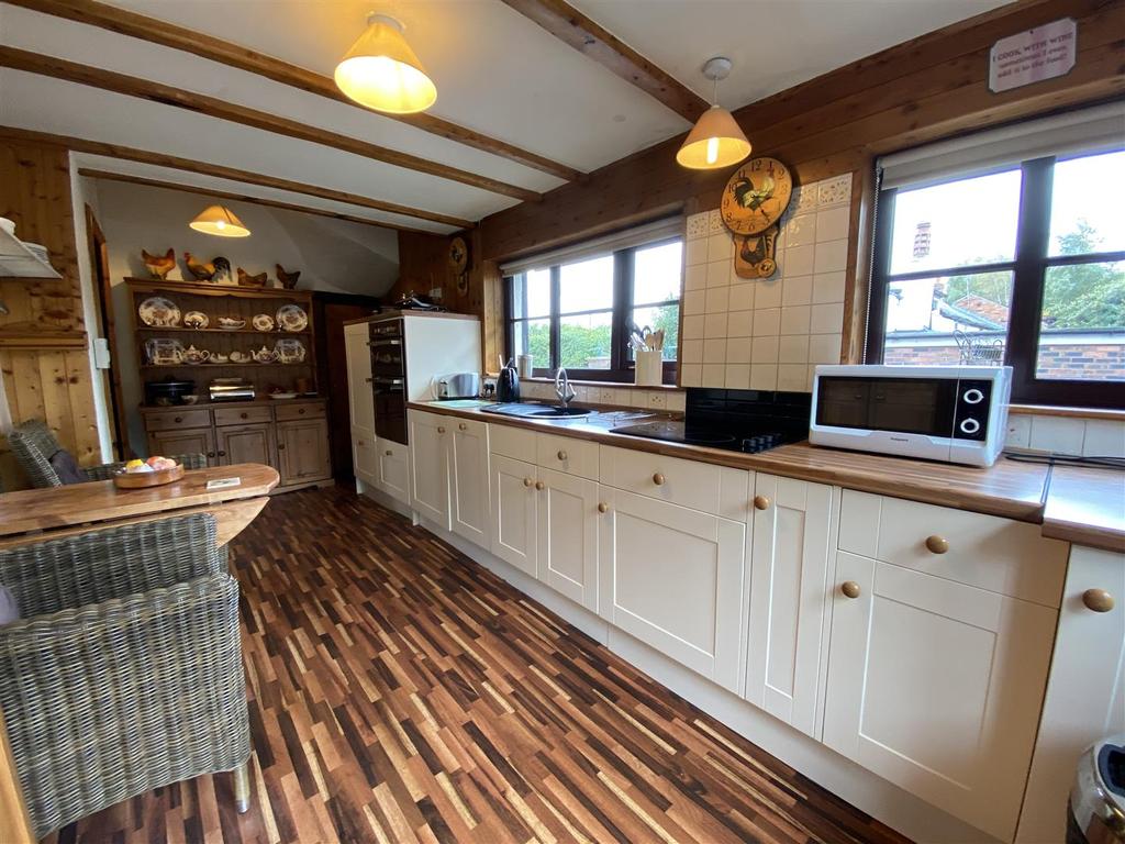 Breakfast kitchen