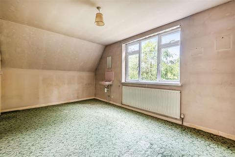 6 Bridge Road, Rudgwick, Horsham, RH12 3HD