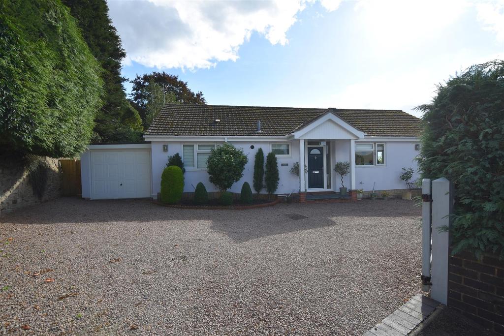 Croft Bank, West Malvern 2 bed detached bungalow £400,000
