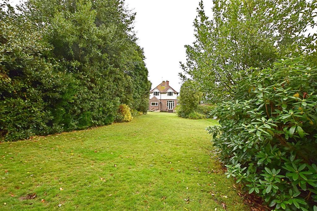 Warwick Road, BexhillOnSea 3 bed detached house £545,000