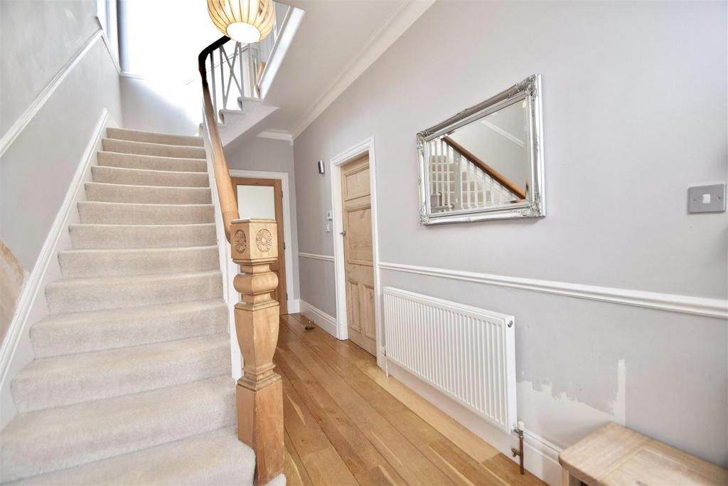 Bournemouth Gardens, Whitley Bay 4 bed semidetached house £535,000