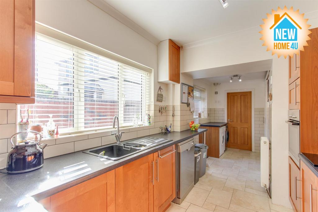 Kitchen: