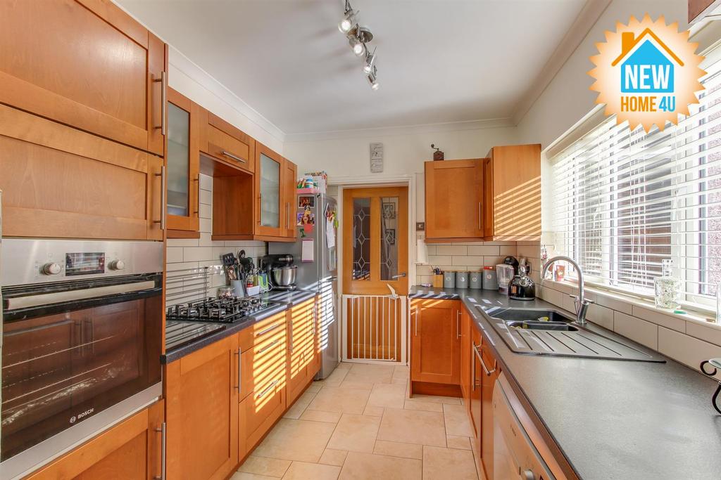 Kitchen: