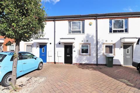 7 Siddeley Road, Crayford, Dartford, DA1 4FX