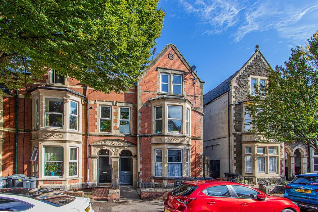 Connaught Road, Roath 1 bed flat £650 pcm (£150 pw)