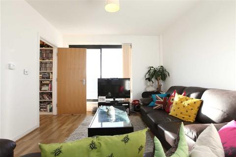 1 bedroom apartment to rent - Neville Road, Stoke Newington, N16