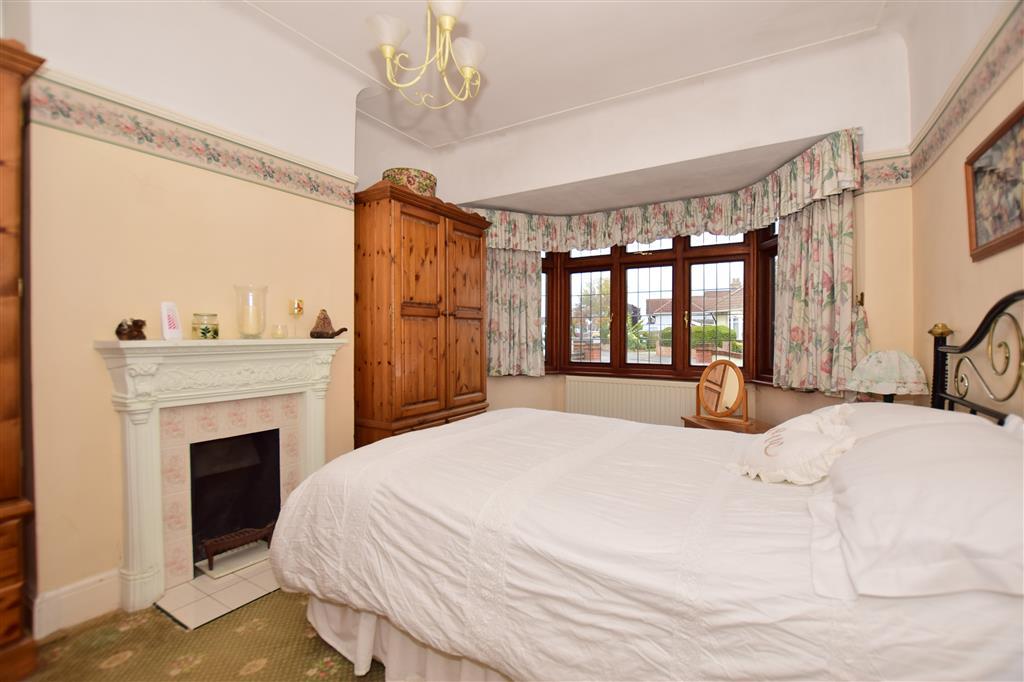 Curtis Road, Hornchurch, Essex 2 bed semidetached bungalow £475,000