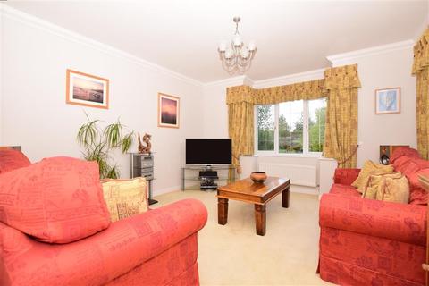 9 Flamingo Drive, Herne Bay, CT6 5RY