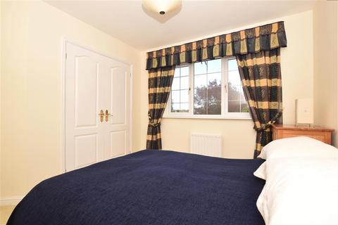 9 Flamingo Drive, Herne Bay, CT6 5RY