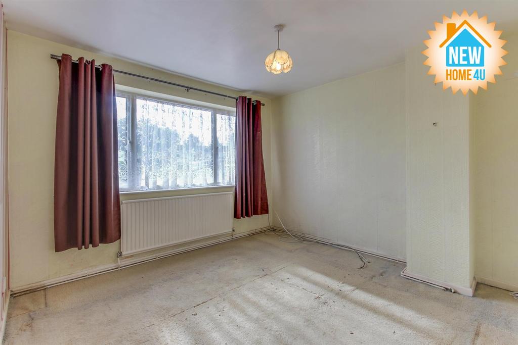 Main bedroom: