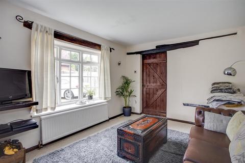 Clover Cottage Beech Road, High Wycombe, HP11 1RY