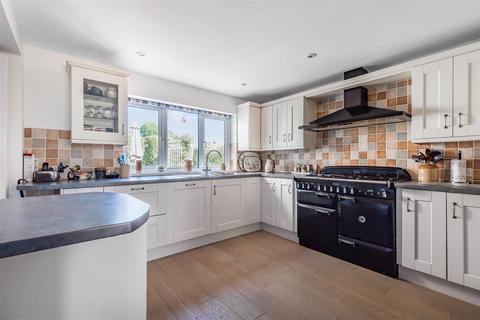 Rose Cottage Exeter Road, Tiverton, EX16 5NZ