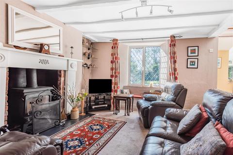 Rose Cottage Exeter Road, Tiverton, EX16 5NZ