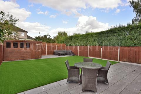 1 Barr Road, Potters Bar, EN6 5PG