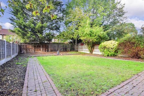26 Rochester Gardens, Ilford, IG1 3LZ